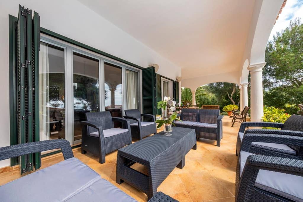 Villa Luxury บินิเบกา ภายนอก รูปภาพ